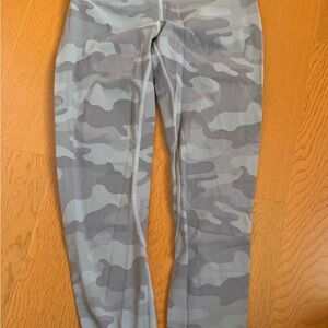 Gray Camo Active Leggings